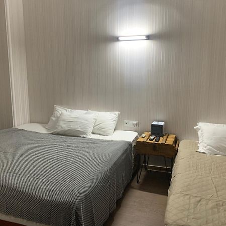 Hotel The Builder 124 第比利斯 外观 照片